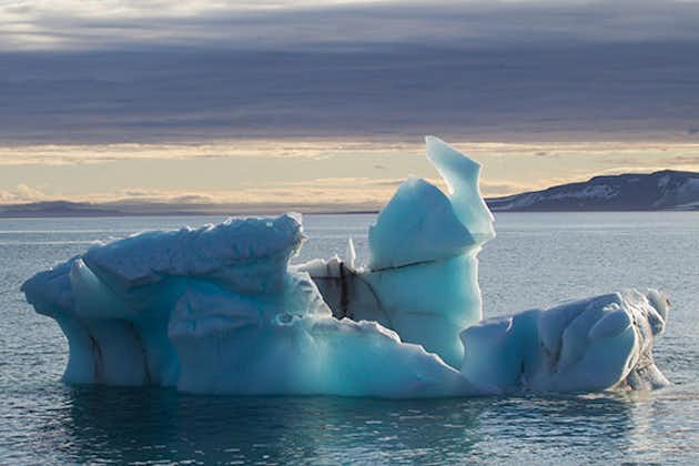 Arctic Photography Tour | Sailing Adventure in Svalbard