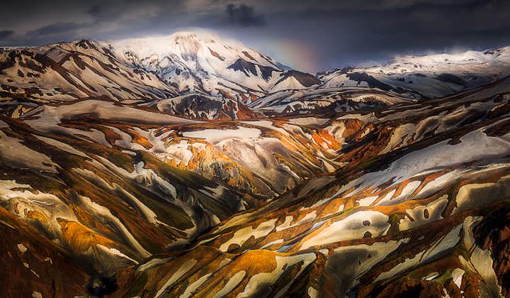 Die farbenfrohen Berge der Landmannalaugar-Region in den isländischen Highlands.