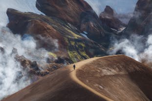 Terre fumante dans les montagnes de Kerlingarfjöll dans les hautes terres islandaises