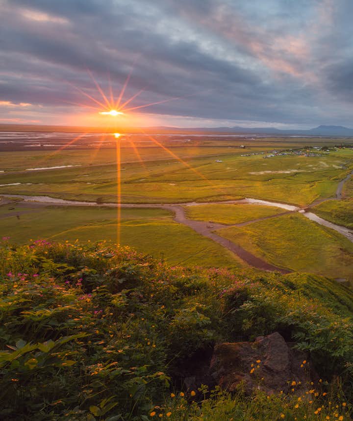 What to Wear for Summer Photo Tours in Iceland