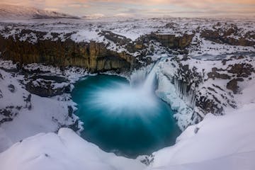 What To Wear For Winter Photo Tours in Iceland