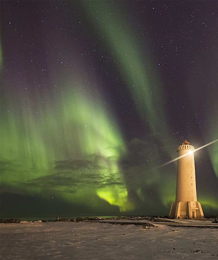 The Northern Lights dance. Photo by: 'Jon Hilmarsson'.