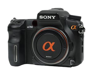 Sony-Alpha-A700-Front.jpg
