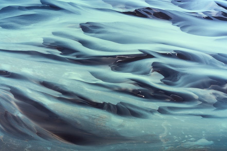 17 Aerial Photographs of Iceland's Glacial Rivers You Won't Believe Are Real