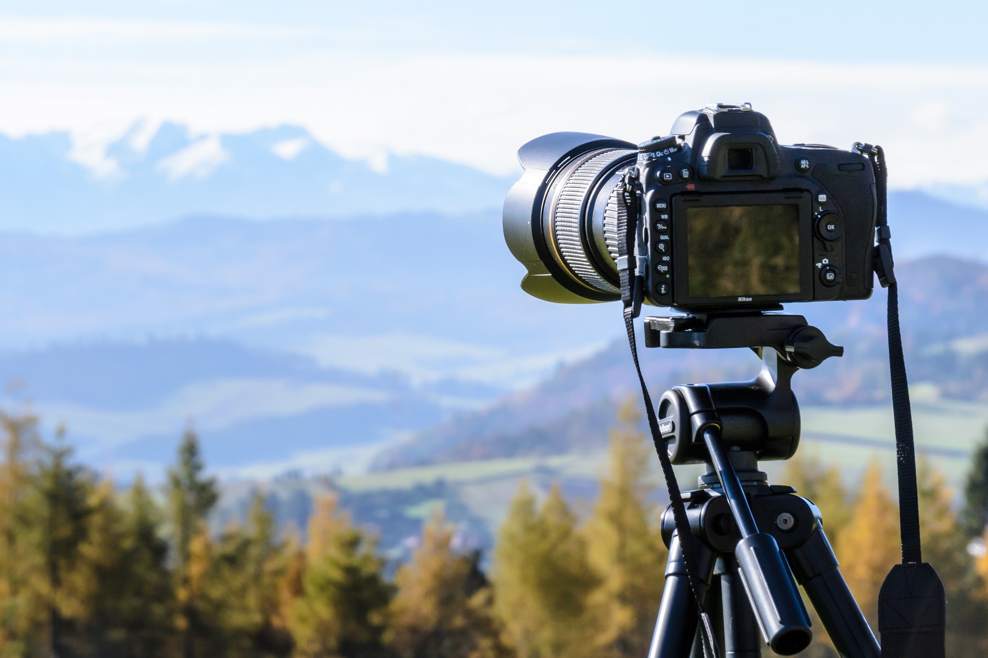 best camera lens for landscape