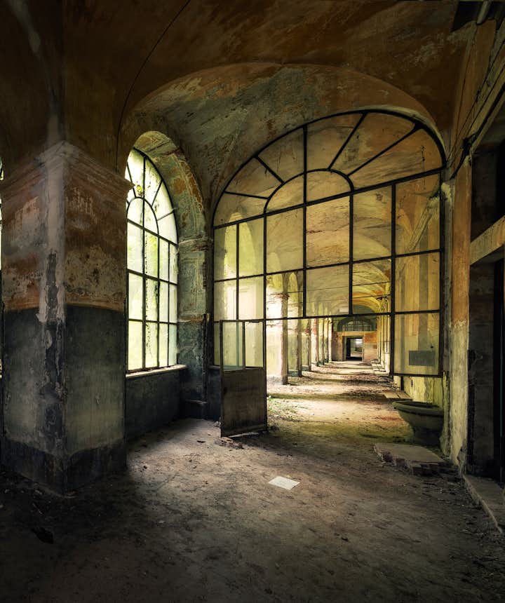 Ultimate Guide to Urban Exploration Photography