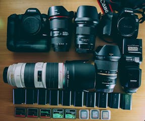 The DSLR Accessories Every Photographer Needs
